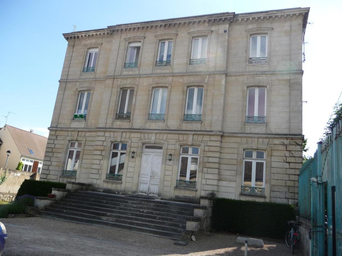 Compiègne Studio Dans Charmante Batisse De Maitre Compiegnoise מראה חיצוני תמונה